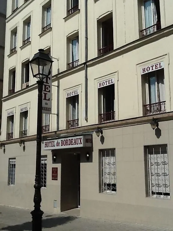 Hipotel Bordeaux Menilmontant Hotel 3*